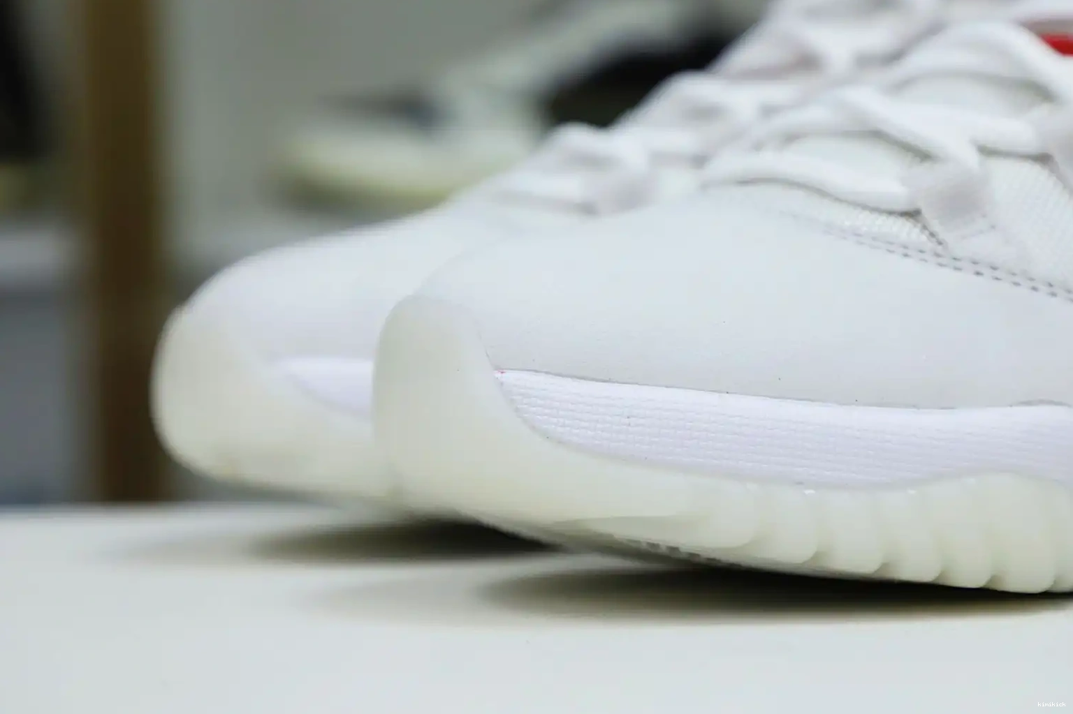 JORDAN RETRO TINT 11 XI AIR Kimikick PLATINUM 0528